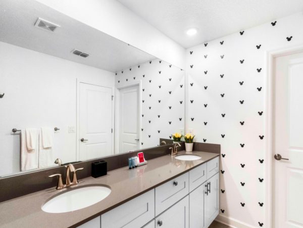 5-Bedroom Villa in Kissimmee Near Disney